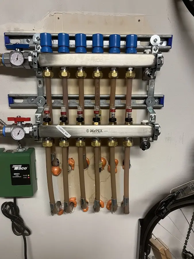 Plumber performing Gas Leak Detection at a residential property in Tualatin